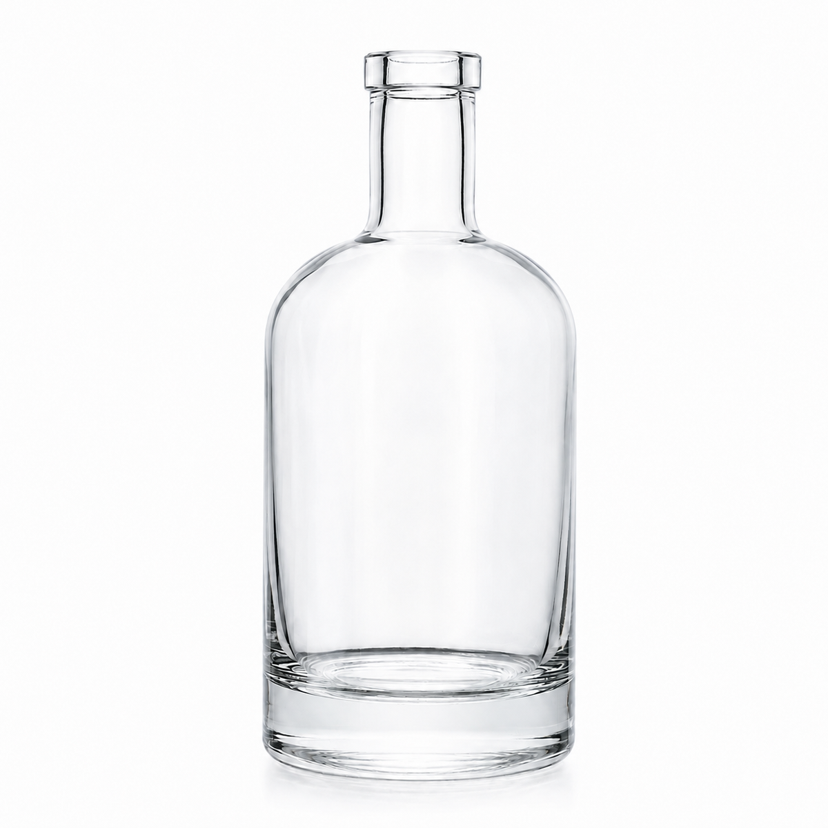 Freigestellte, klare Glasflasche mit rundem Körper, kurzen geraden Hals und massivem Glasboden, mittig auf weißem Hintergrund dargestellt.