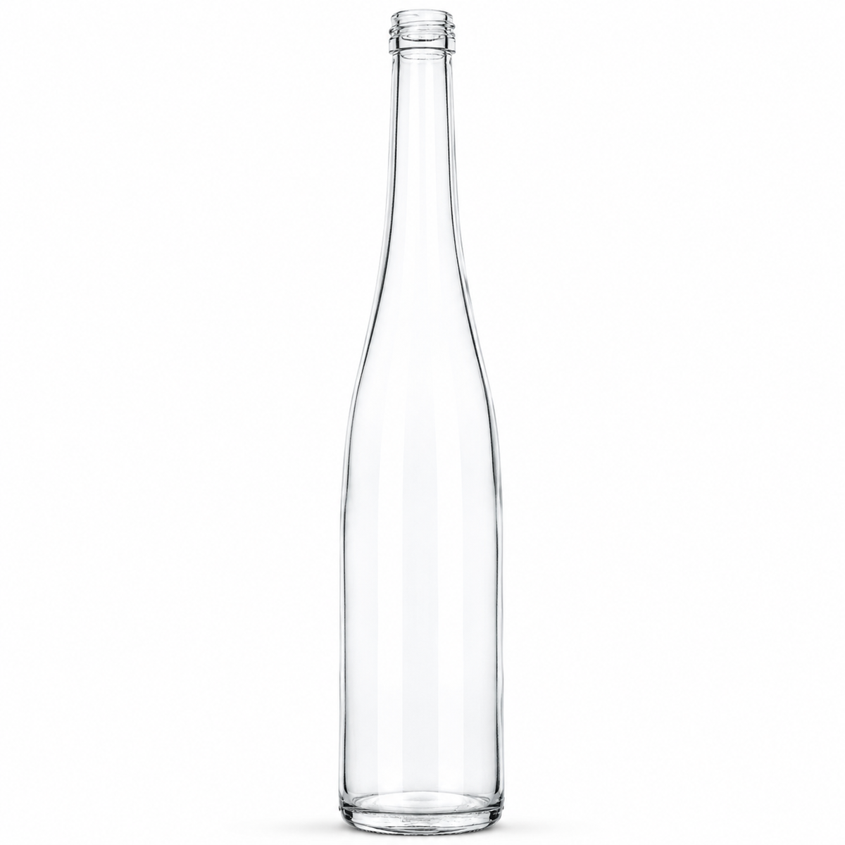 Schmale, hohe Klarglasflasche mit langem Hals und Schraubmündung, freigestellt vor weißem Hintergrund.